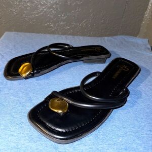 Black sandals with gold piece in front small platforms woman size 8 (39)